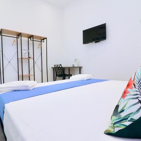 Airport Guest Houses ナポリ エクステリア 写真