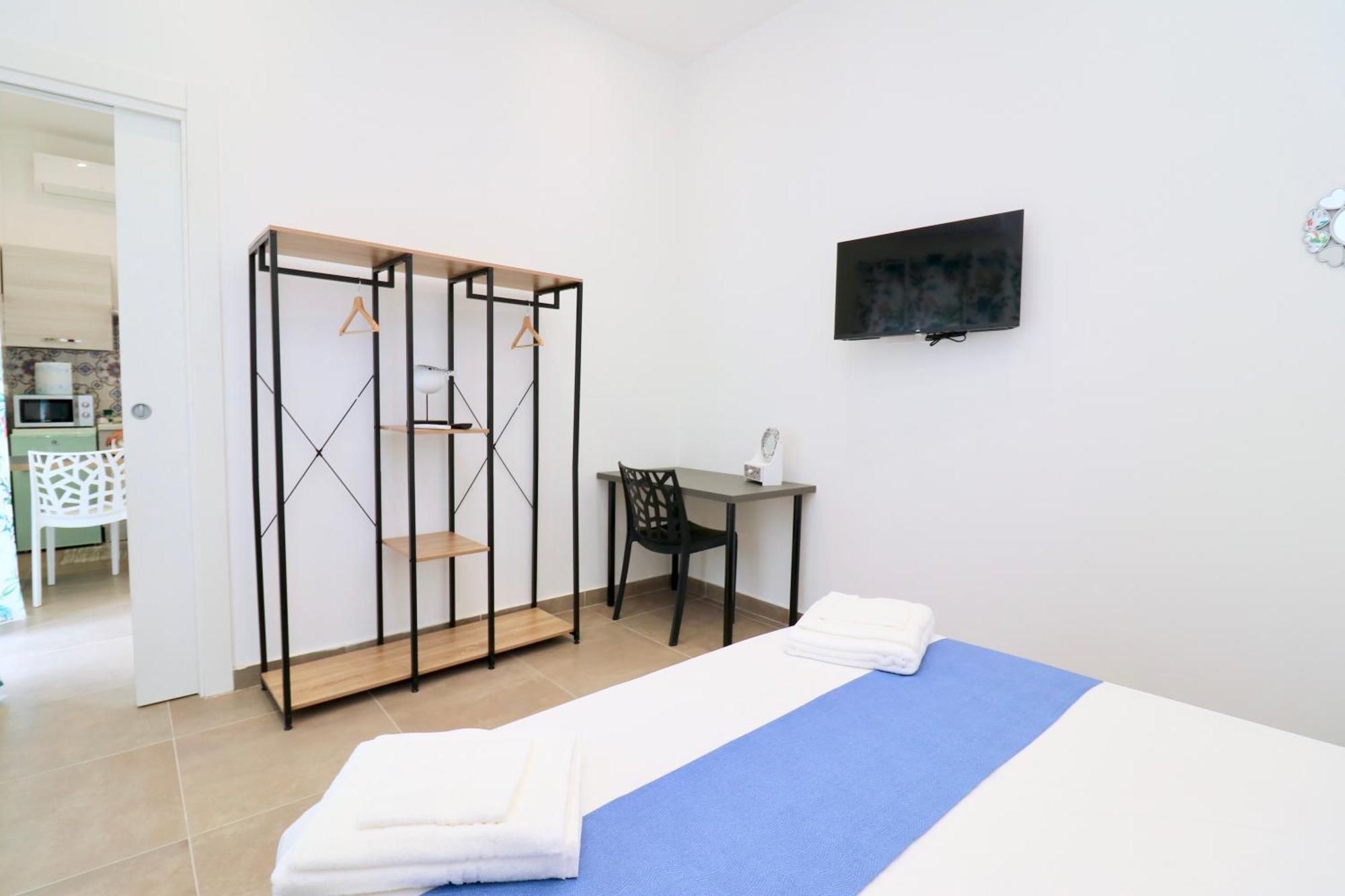 Airport Guest Houses ナポリ エクステリア 写真