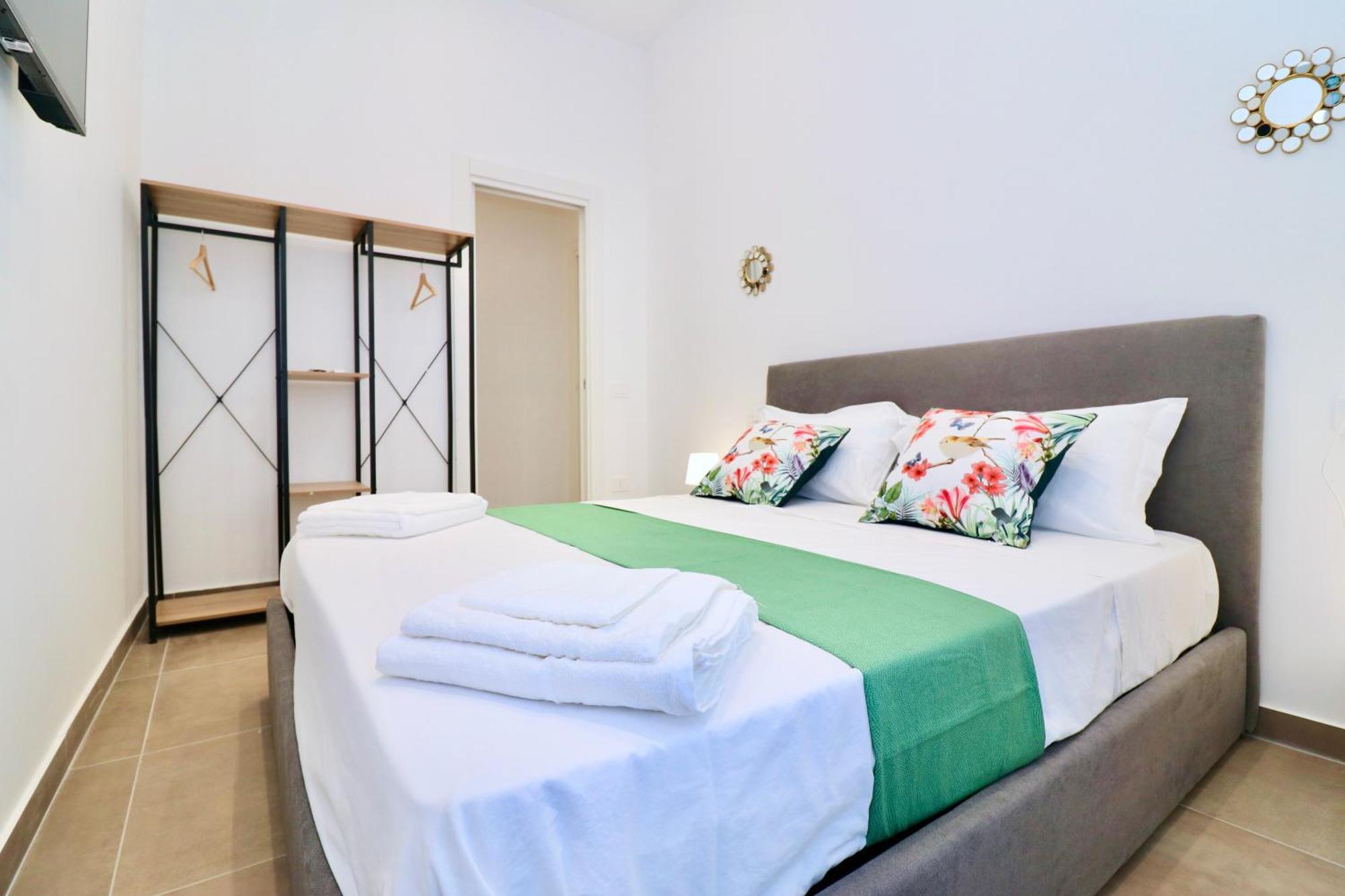 Airport Guest Houses ナポリ エクステリア 写真